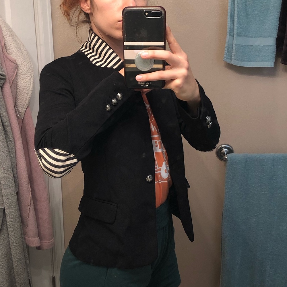 Blazer - Picture 2 of 5